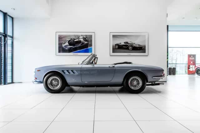 Ferrari 275 GTS (1966) thumbnail 1