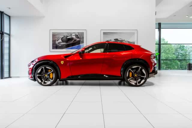 Ferrari Purosangue (2026) thumbnail 2