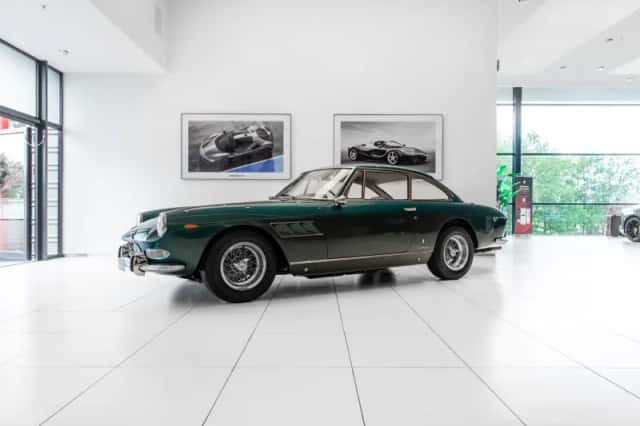 Ferrari 330 GT (1966) thumbnail 3