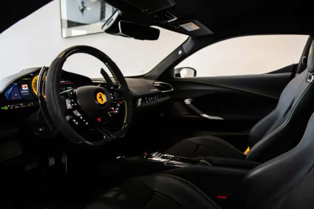 Ferrari 296 GTB (2024) thumbnail 5
