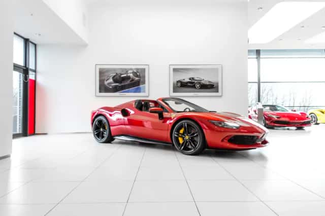 Ferrari 296 GTS (2023) thumbnail 1