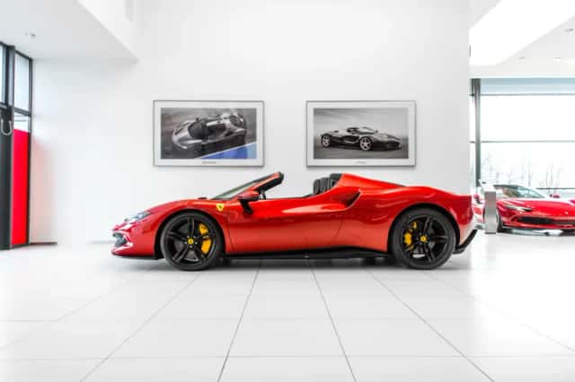 Ferrari 296 GTS (2023) thumbnail 2