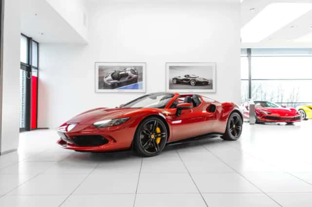Ferrari 296 GTS (2023) thumbnail 3