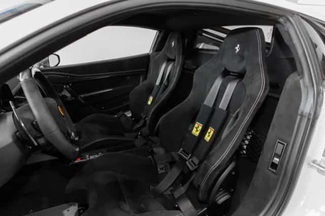 Ferrari 458 (2014) thumbnail 6