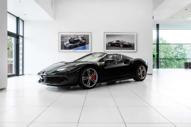 Ferrari 296 GTS (2024) thumbnail 3