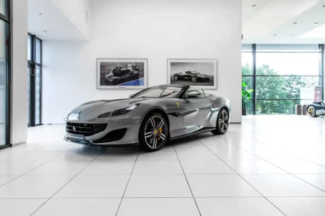 Ferrari Portofino (2019) thumbnail 3