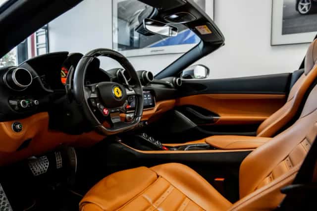 Ferrari Portofino (2019) thumbnail 5