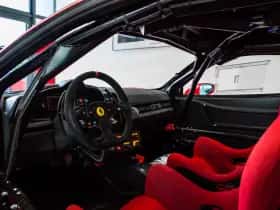 Ferrari 458 (2013) thumbnail 4
