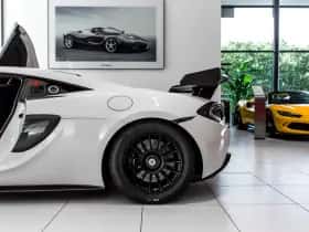 McLaren 570S (2017) thumbnail 24