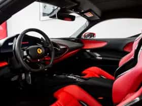 Ferrari SF90 Stradale (2024) thumbnail 4
