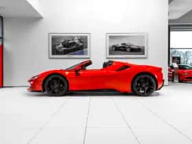 Ferrari SF90 Spider (2025) thumbnail 1