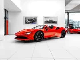 Ferrari SF90 Spider (2025) thumbnail 2