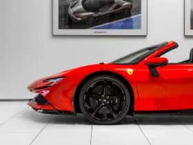 Ferrari SF90 Spider (2025) thumbnail 21