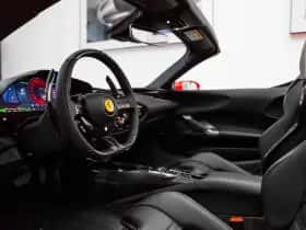 Ferrari SF90 Spider (2025) thumbnail 4
