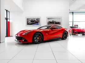 Ferrari F12 (2012) thumbnail 2