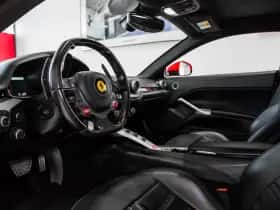 Ferrari F12 (2012) thumbnail 4