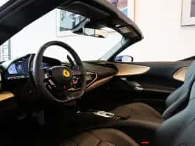 Ferrari SF90 Spider (2025) thumbnail 4