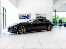 Ferrari GTC4Lusso (2017) thumbnail 2