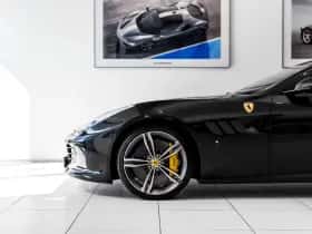 Ferrari GTC4Lusso (2017) thumbnail 18