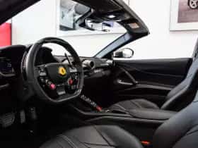 Ferrari 812 GTS (2023) thumbnail 4