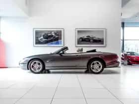 Jaguar XK (2005)
