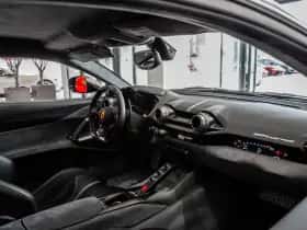 Ferrari 812 Superfast (2018) thumbnail 15