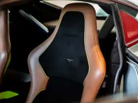 Aston Martin V8 Vantage (2019) thumbnail 12