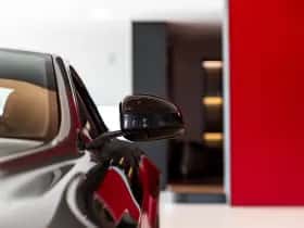 Aston Martin V8 Vantage (2019) thumbnail 23