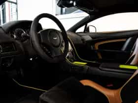 Aston Martin V8 Vantage (2019) thumbnail 9