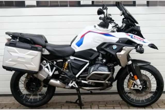 BMW R (2021) thumbnail 1