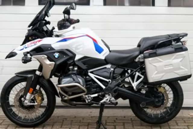 BMW R (2021) thumbnail 2