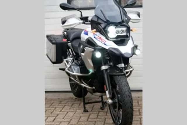 BMW R (2021) thumbnail 3