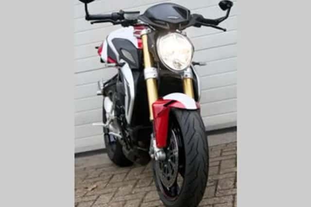 MV AGUSTA BRUTALE (2015) thumbnail 3
