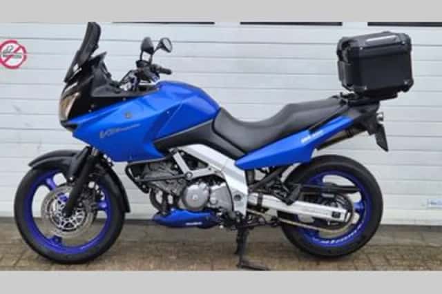 Suzuki V-STROM (2004) thumbnail 1