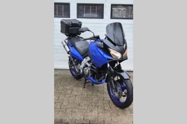 Suzuki V-STROM (2004) thumbnail 3