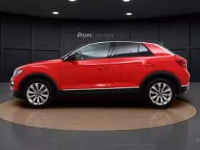 Volkswagen T-Roc (2021) thumbnail 6