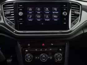 Volkswagen T-Roc (2019) thumbnail 12
