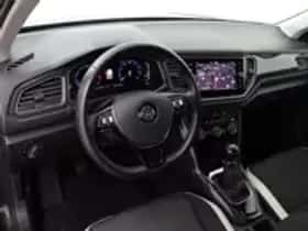 Volkswagen T-Roc (2019) thumbnail 17