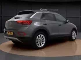 Volkswagen T-Roc (2025) thumbnail 18