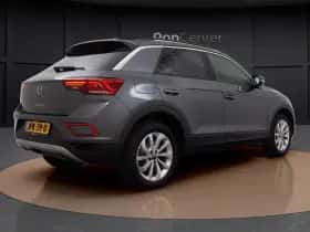 Volkswagen T-Roc (2025) thumbnail 6