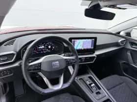 SEAT Leon (2022) thumbnail 4