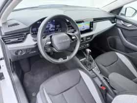 Škoda Kamiq (2025) thumbnail 4