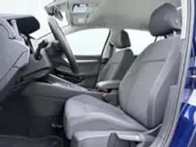 Volkswagen Golf (2024) thumbnail 17