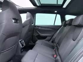 Škoda Octavia (2022) thumbnail 8