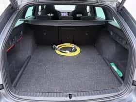 Škoda Octavia (2022) thumbnail 9