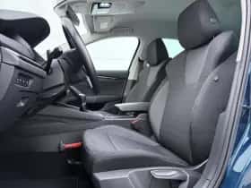 Škoda Octavia (2023) thumbnail 5