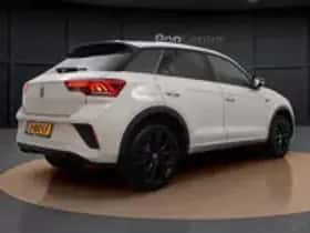 Volkswagen T-Roc (2024) thumbnail 17