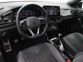 Volkswagen T-Roc (2024) thumbnail 4