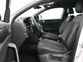 Volkswagen T-Roc (2024) thumbnail 5