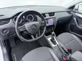Škoda Octavia (2020) thumbnail 16